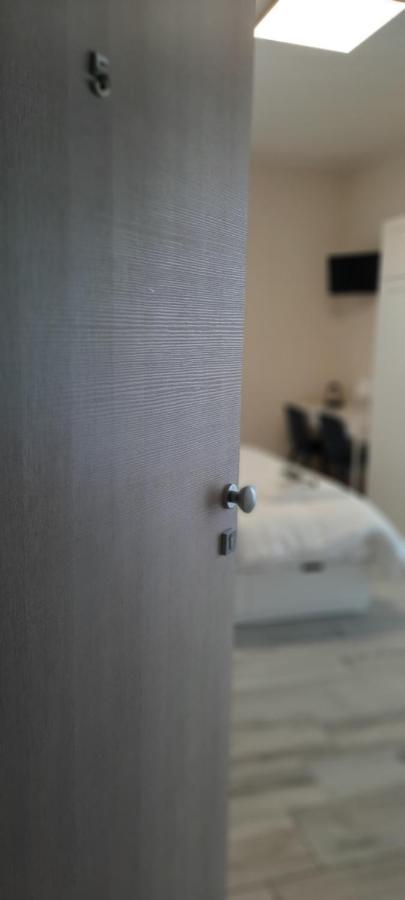 Bgy Airport House Grassobbio Otel Dış mekan fotoğraf